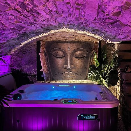 La Voute Du Pilat & Options Spa, Massage 생-샤몽 외부 사진