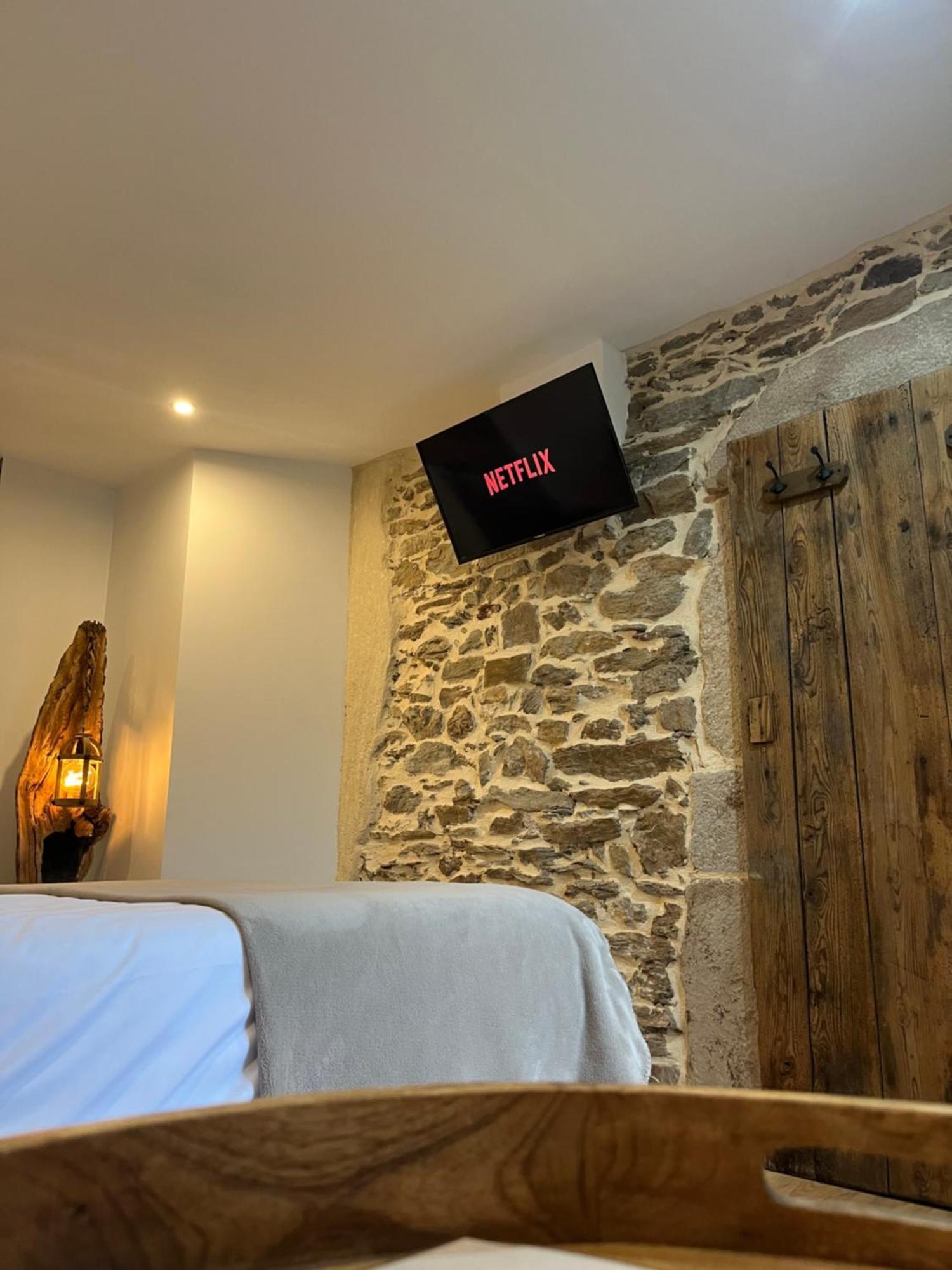 La Voute Du Pilat & Options Spa, Massage 생-샤몽 외부 사진